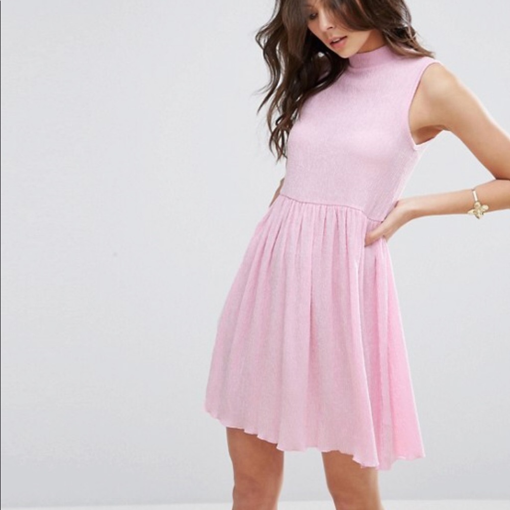 ✨ ASOS Sleeveless Smock Dress In Textured Fabric✨